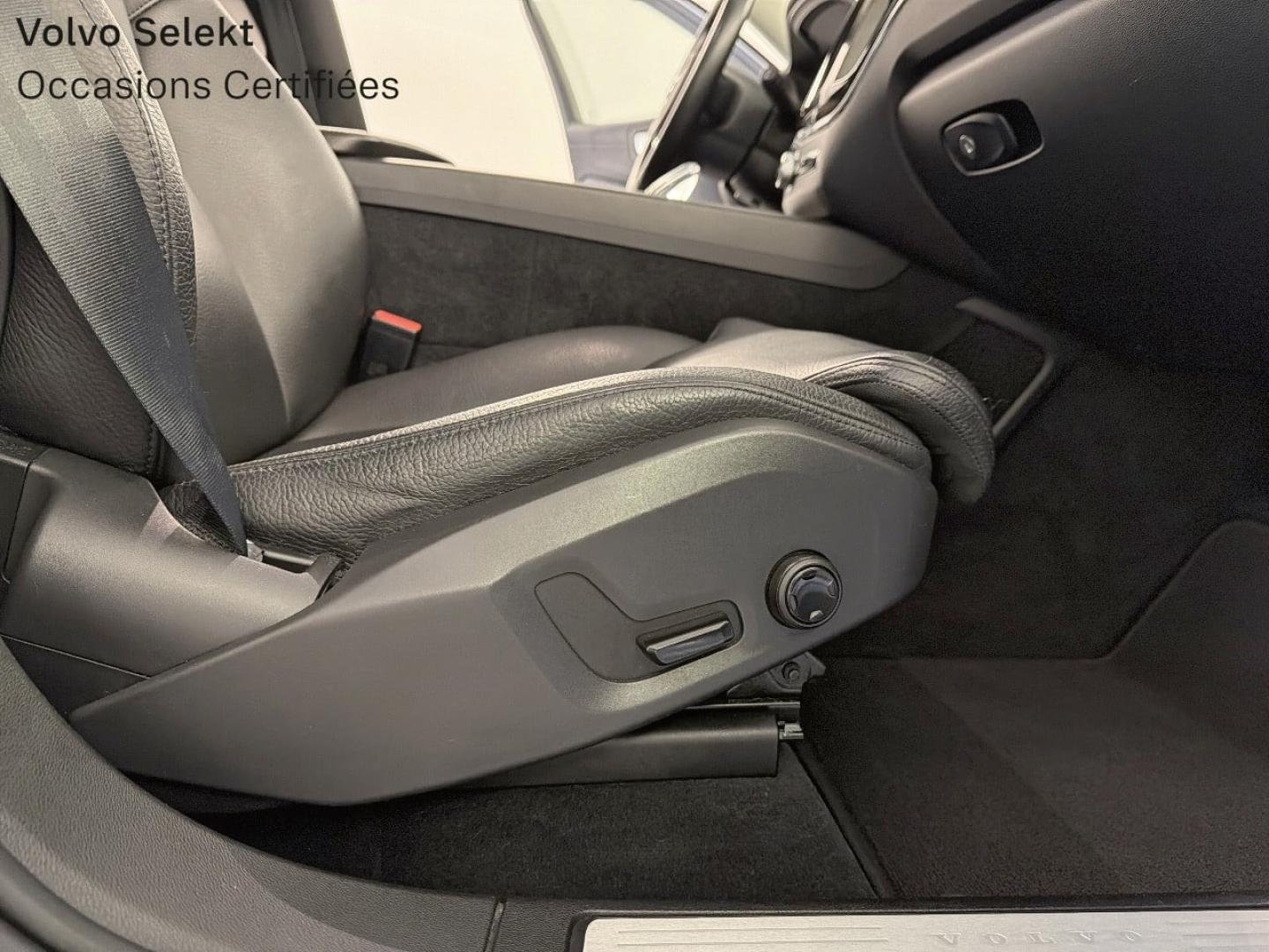 Image VOLVO XC60 T8 Twin Engine 303 + 87ch Inscription Luxe Geartronic
