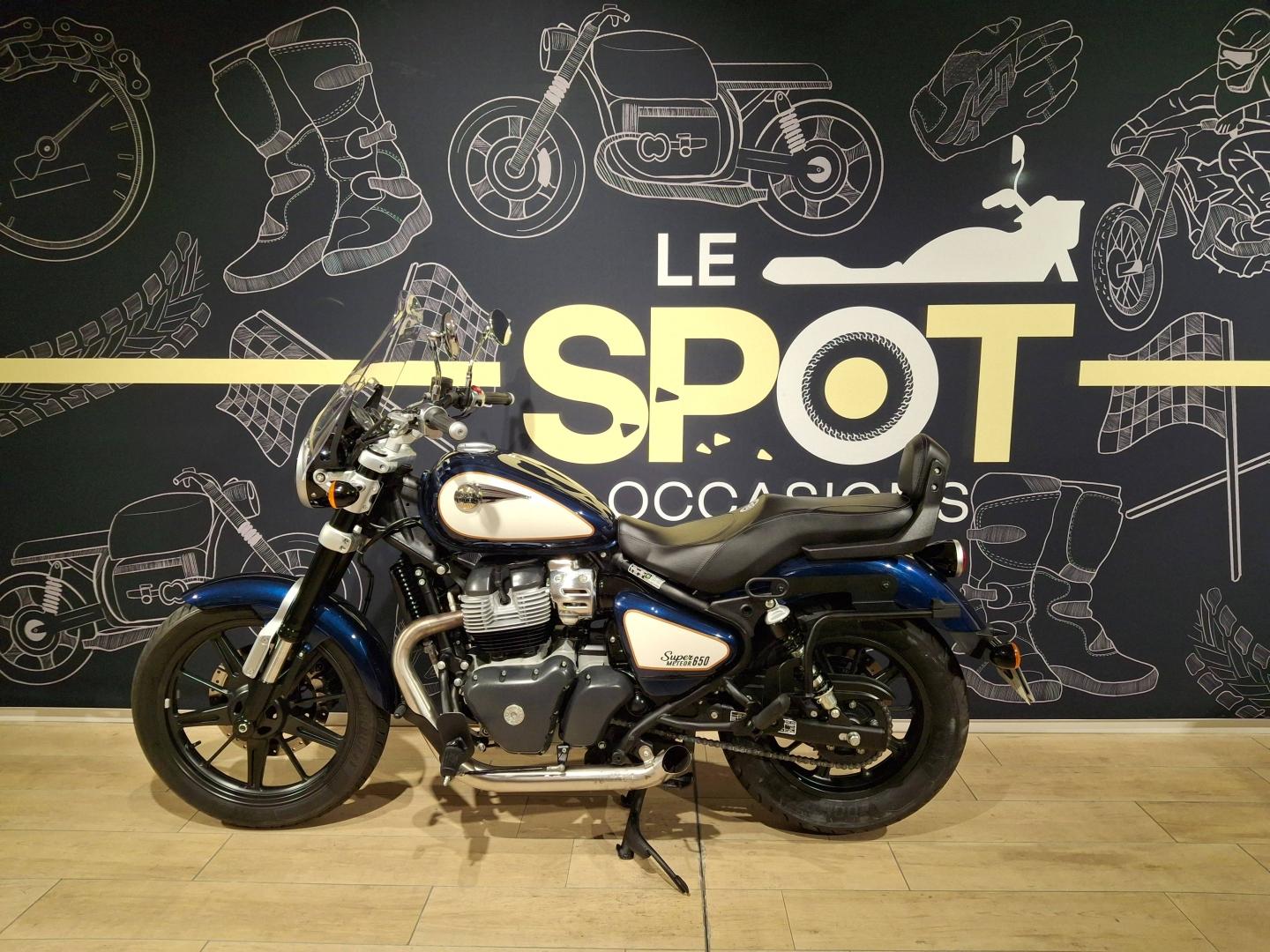 Photo ROYAL ENFIELD Super Meteor Super Meteor 650 Celestial