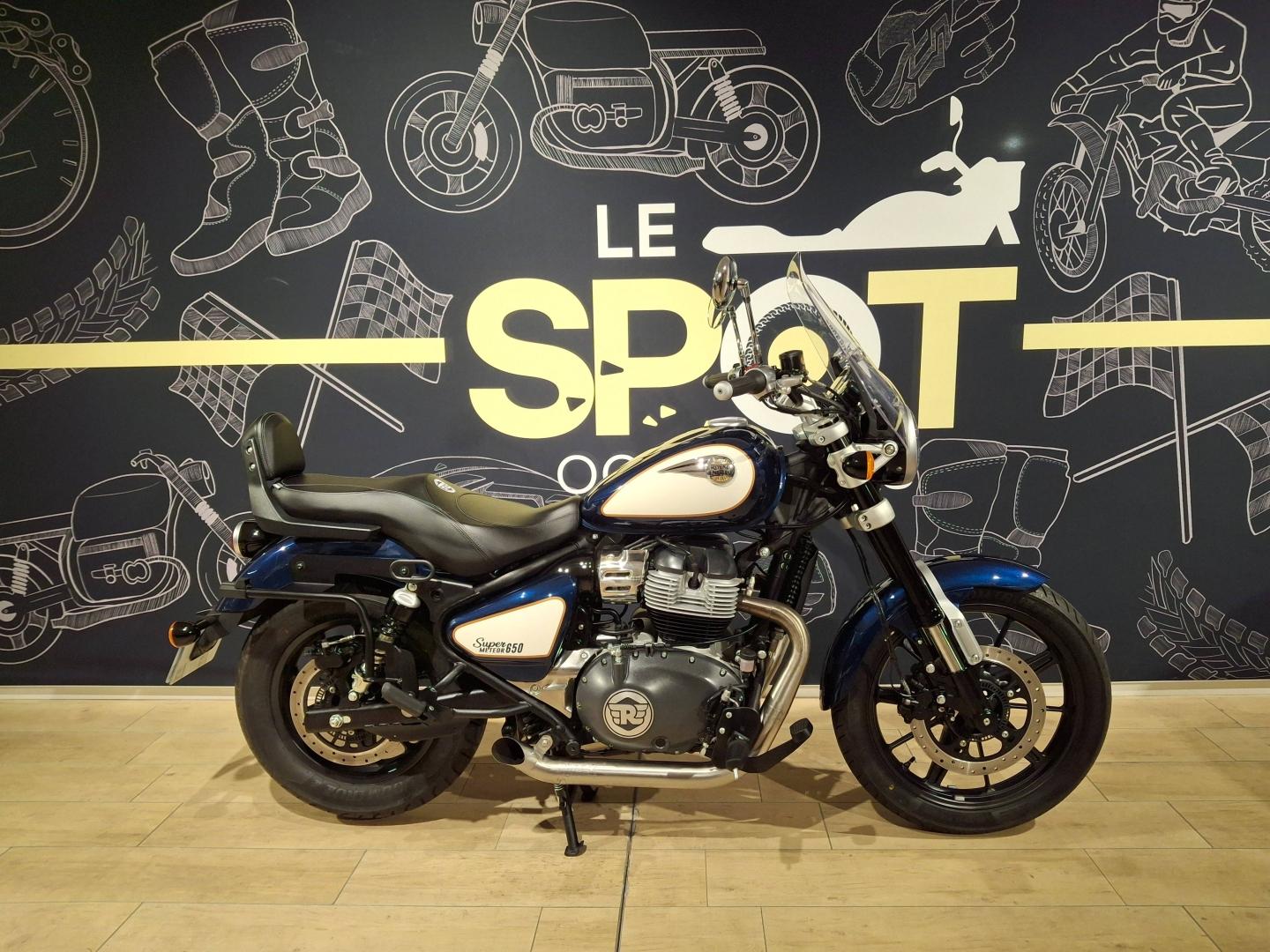 Image ROYAL ENFIELD Super Meteor Super Meteor 650 Celestial
