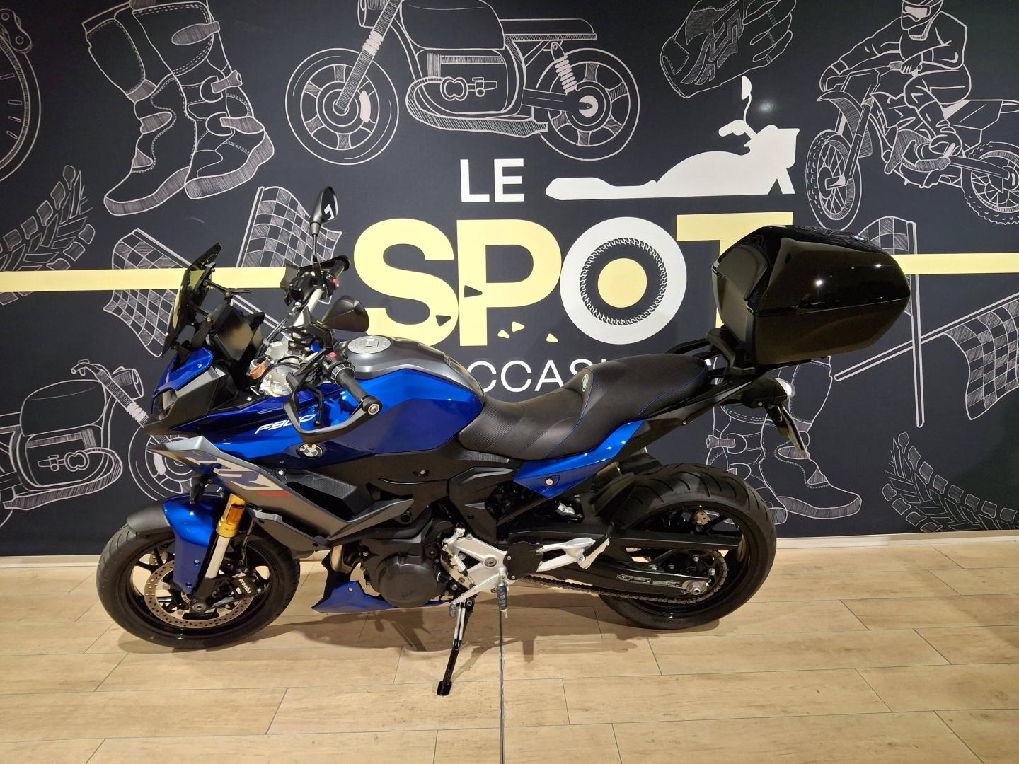Photo BMW F F 900 XR