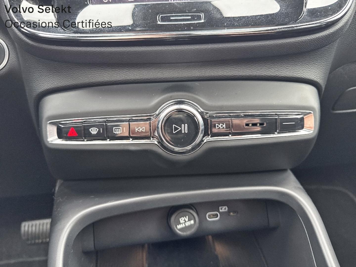 Image VOLVO XC40 B3 163ch Ultra DCT 7
