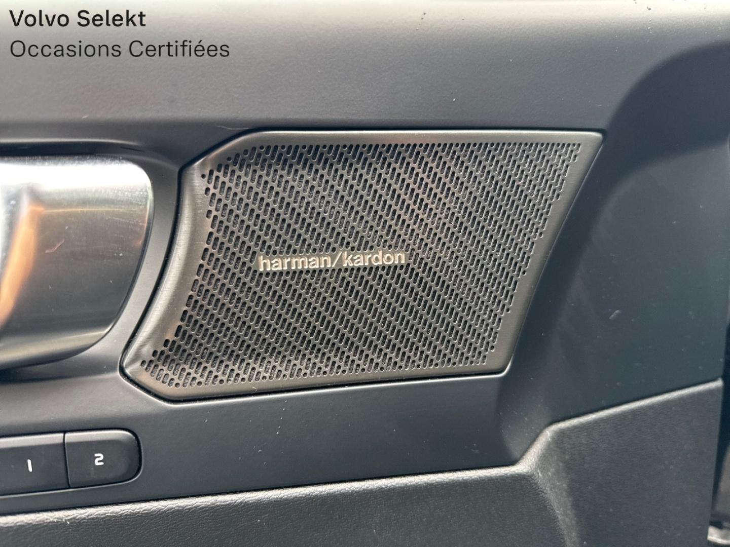 Image VOLVO XC40 B3 163ch Ultra DCT 7