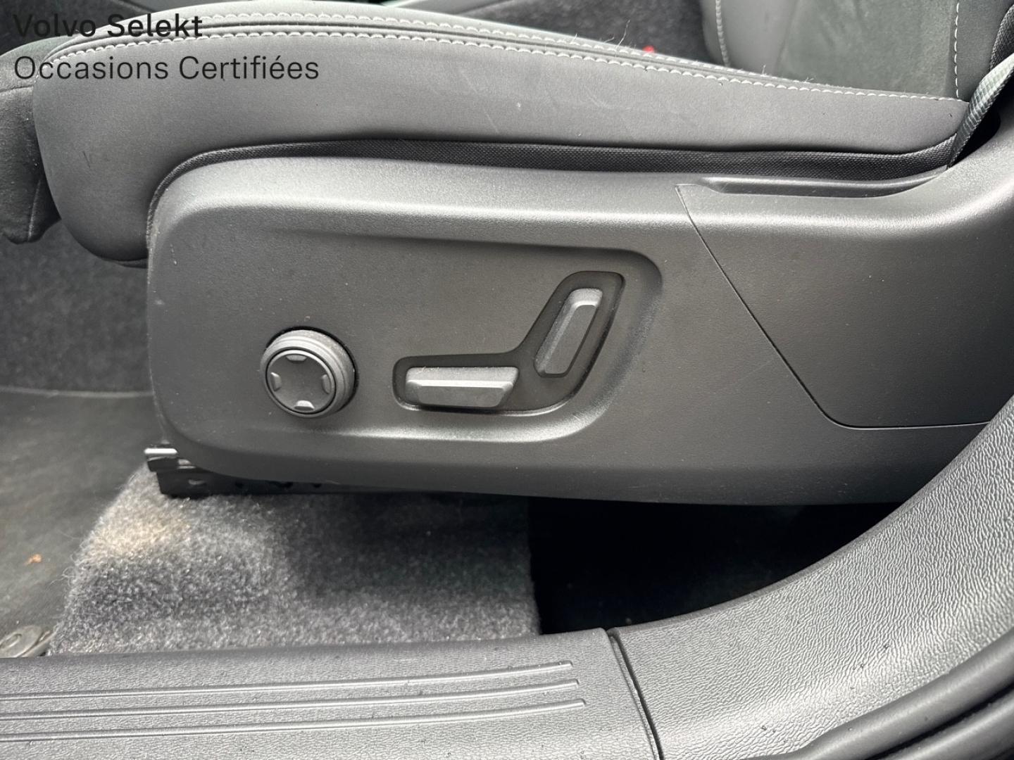 Image VOLVO XC40 B3 163ch Ultra DCT 7