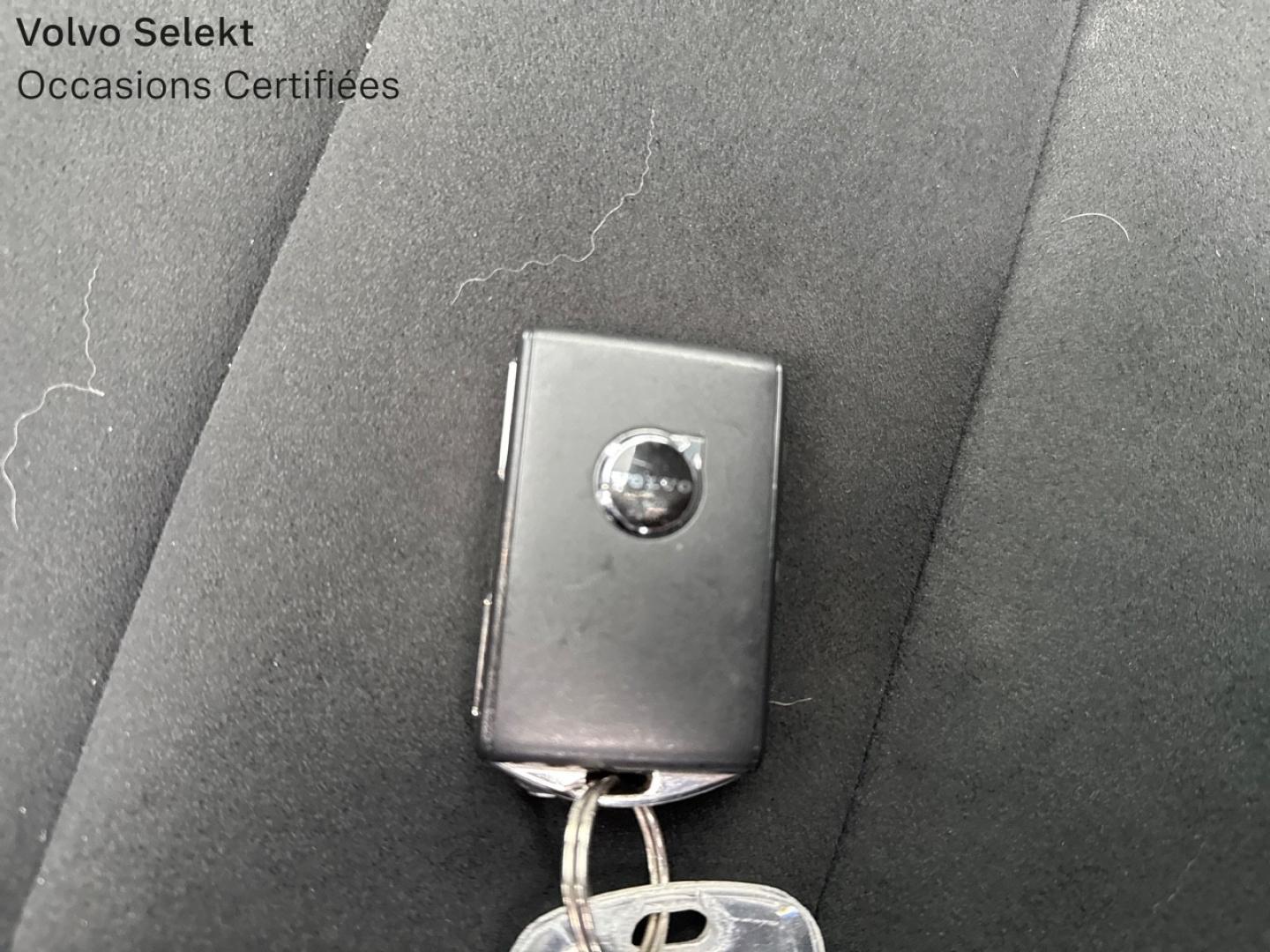 Image VOLVO XC40 B3 163ch Ultra DCT 7