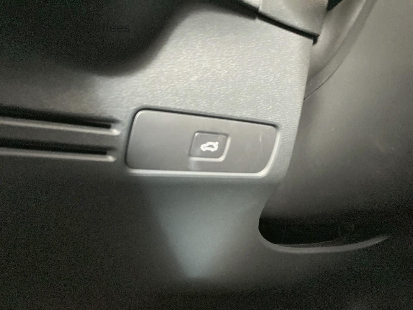Image VOLVO XC40 B3 163ch Ultra DCT 7