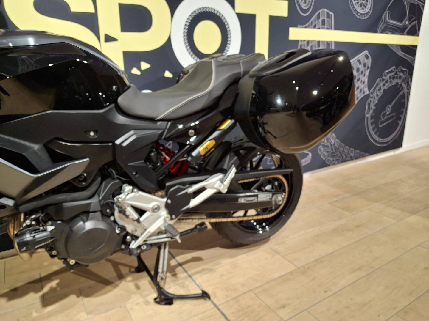 Image BMW F F 900 XR