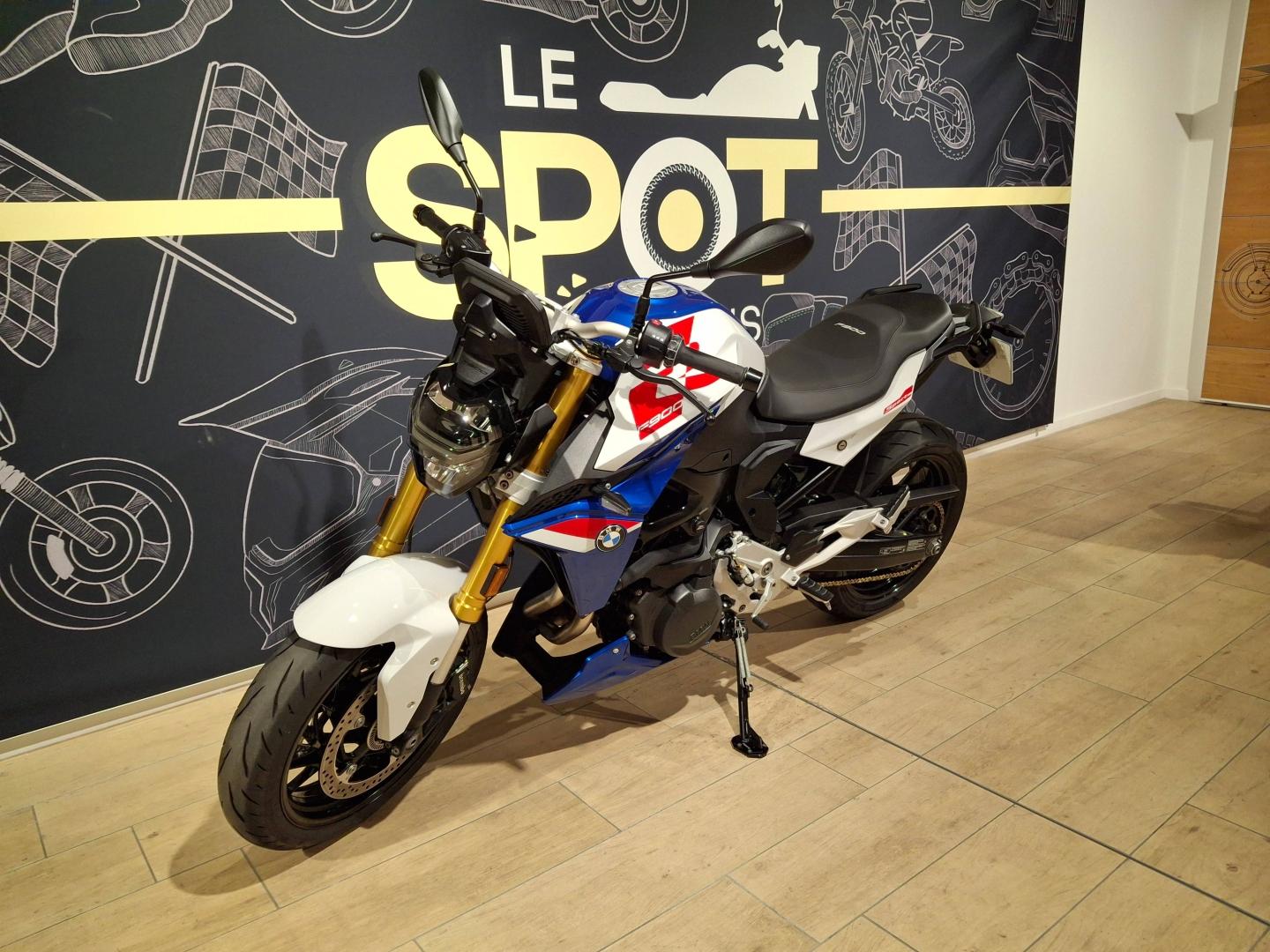 Image BMW F F 900 R A2