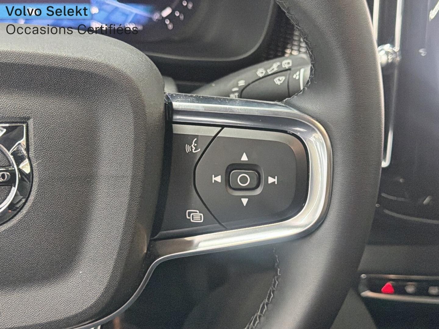 Image VOLVO XC40 B3 163ch Ultra DCT 7