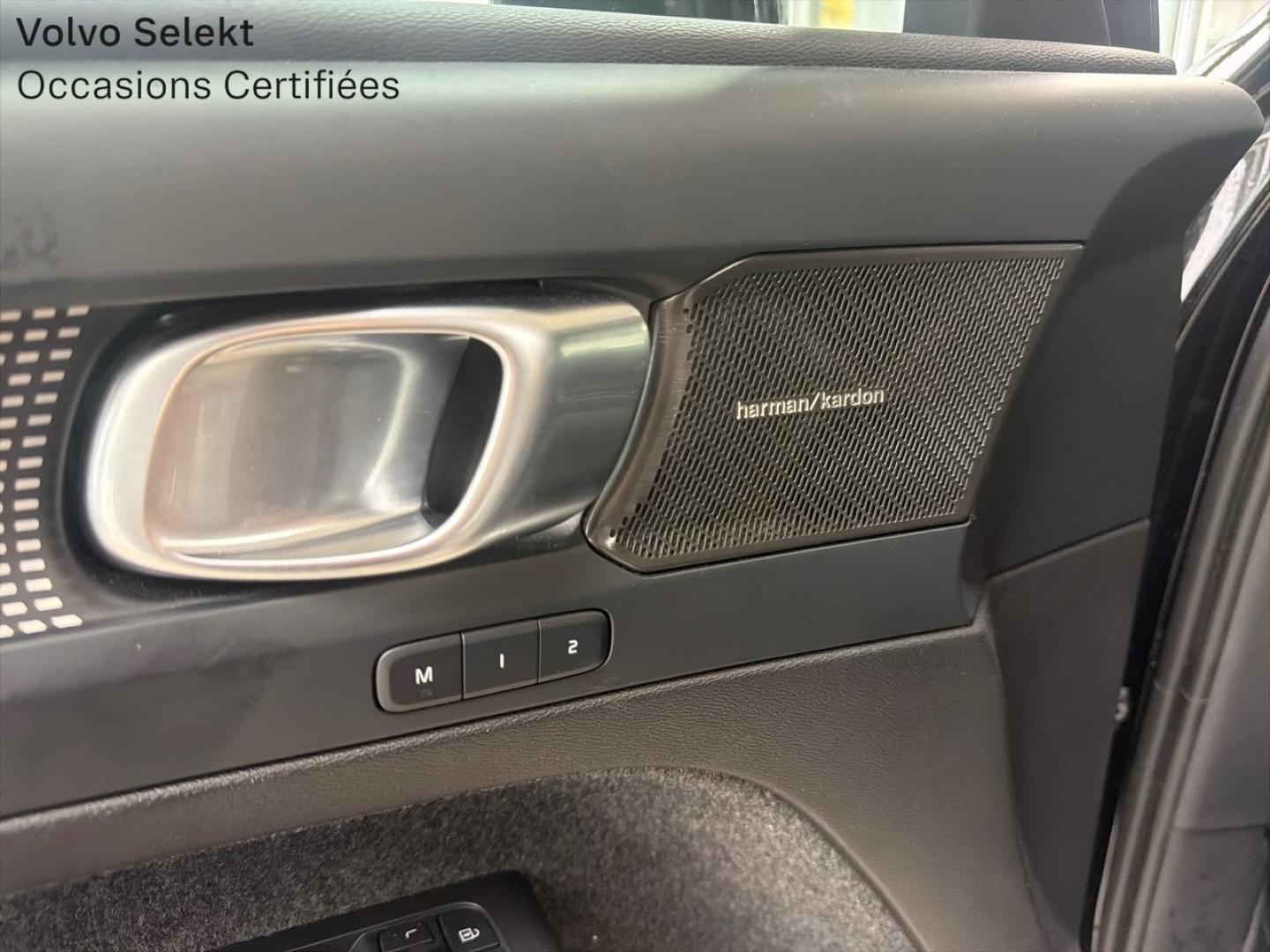 Image VOLVO XC40 B3 163ch Ultra DCT 7
