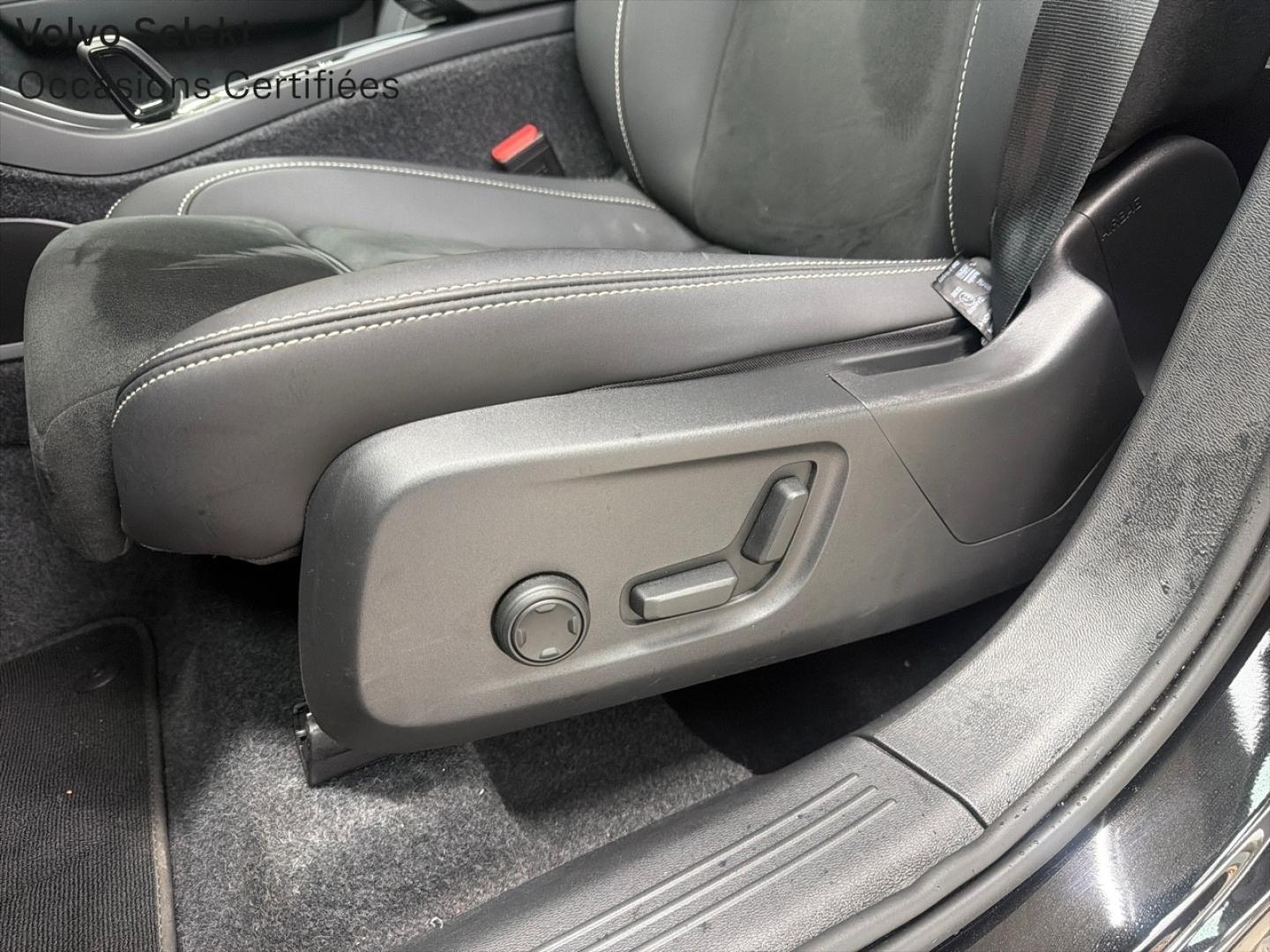 Image VOLVO XC40 B3 163ch Ultra DCT 7
