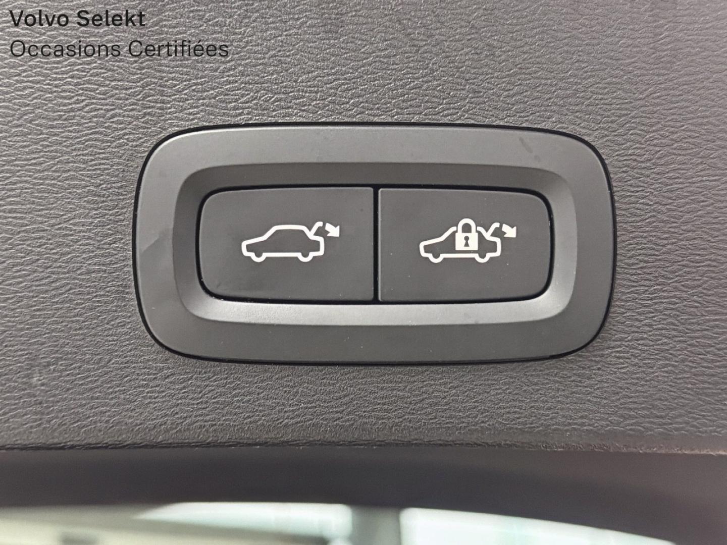 Image VOLVO XC40 B3 163ch Ultra DCT 7