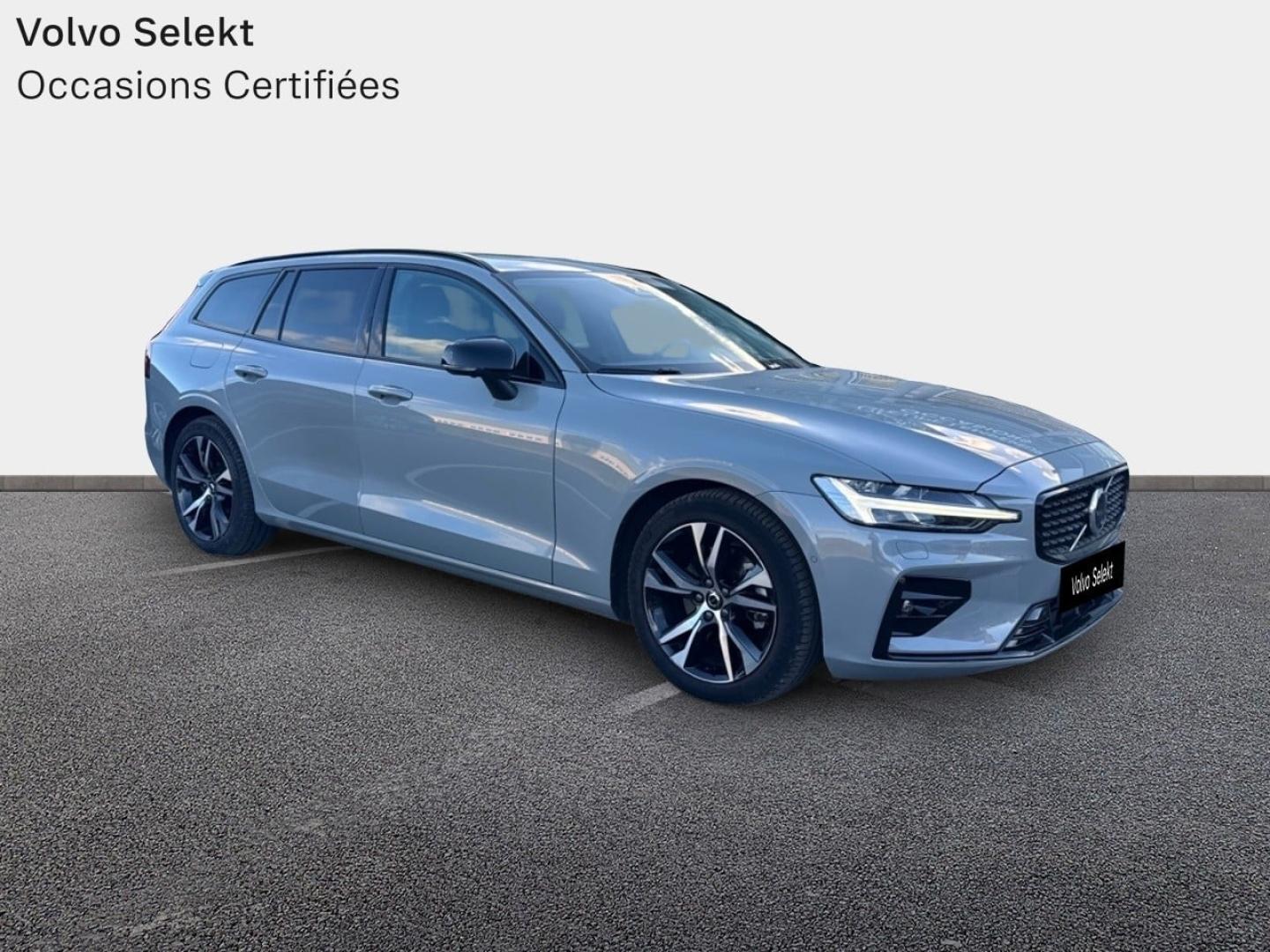 Image VOLVO V60 B4 197ch Ultra Style Dark DCT 7