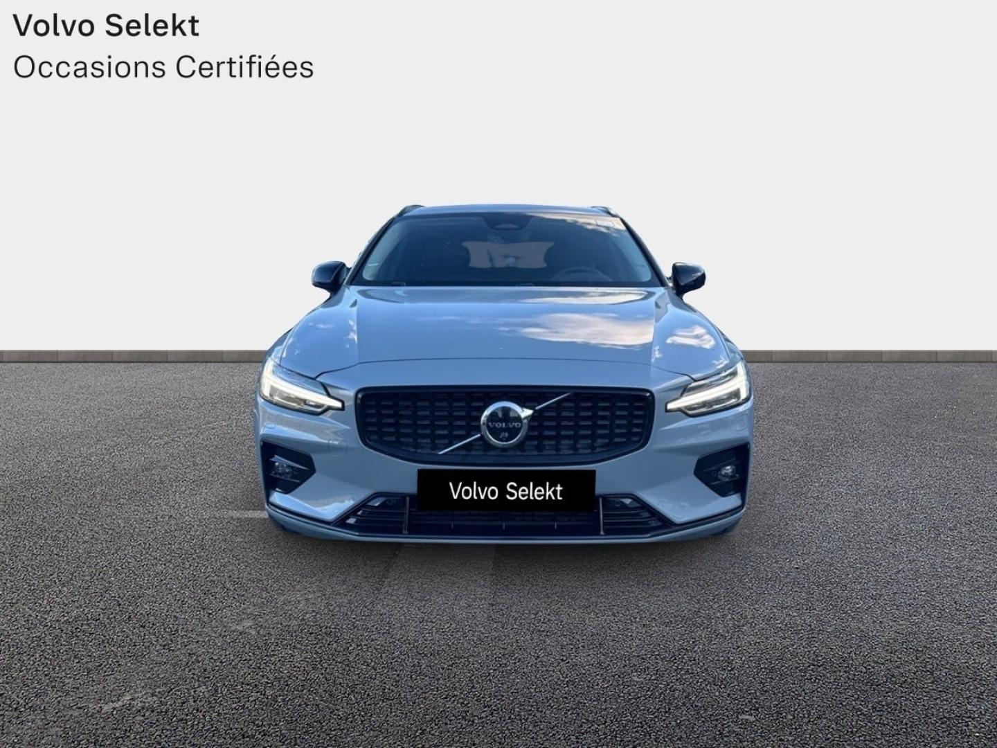 Image VOLVO V60 B4 197ch Ultra Style Dark DCT 7
