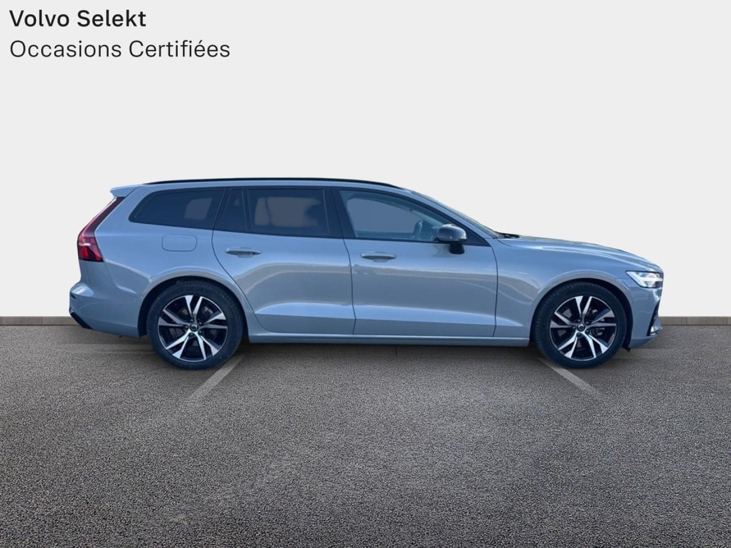 Image VOLVO V60 B4 197ch Ultra Style Dark DCT 7