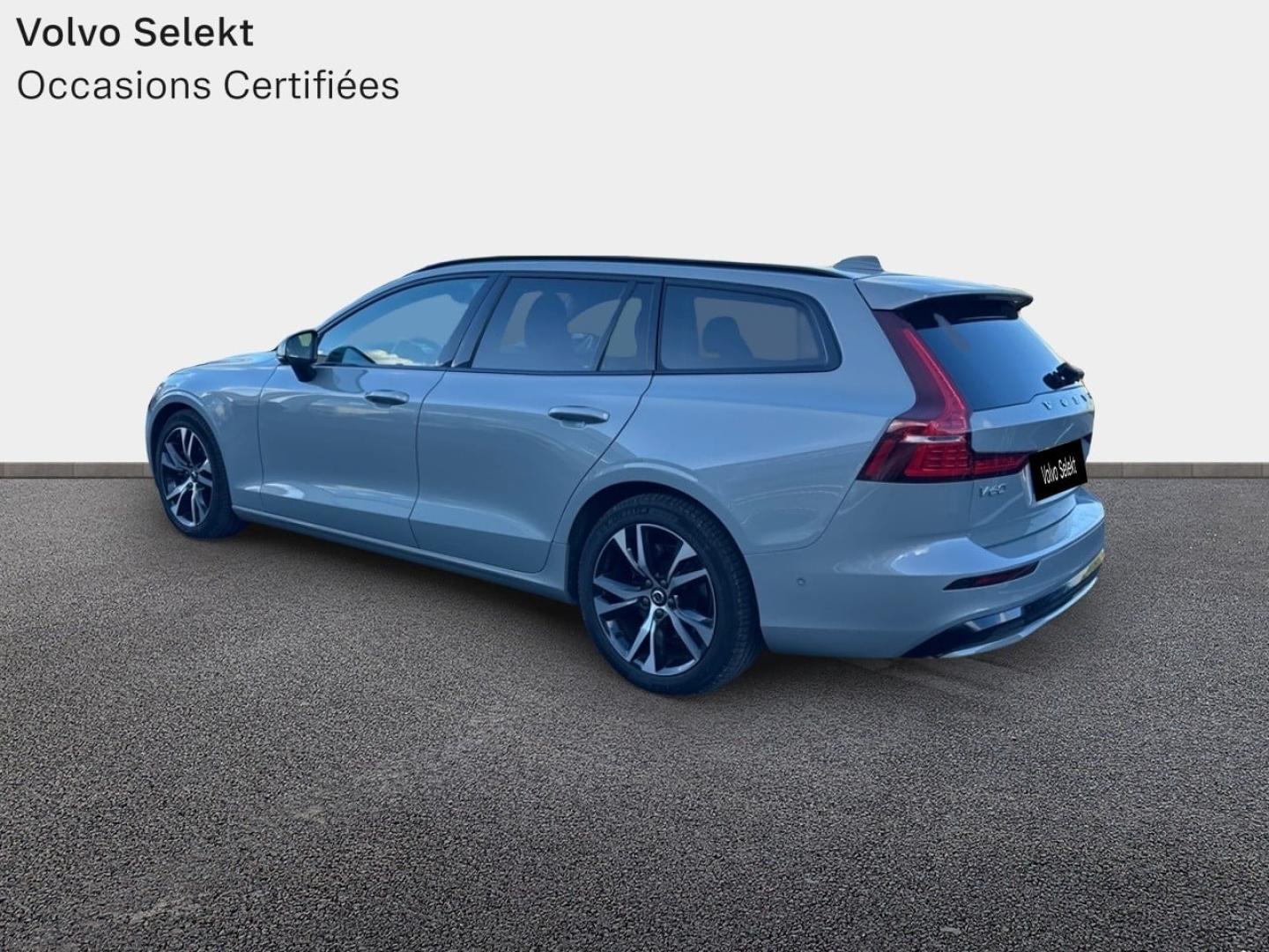 Image VOLVO V60 B4 197ch Ultra Style Dark DCT 7