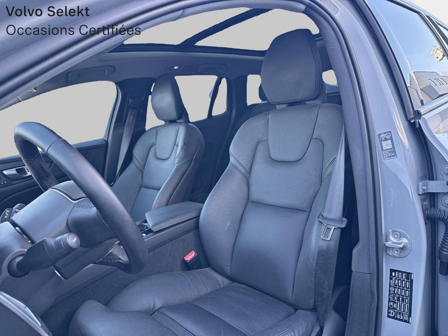 Image VOLVO V60 B4 197ch Ultra Style Dark DCT 7