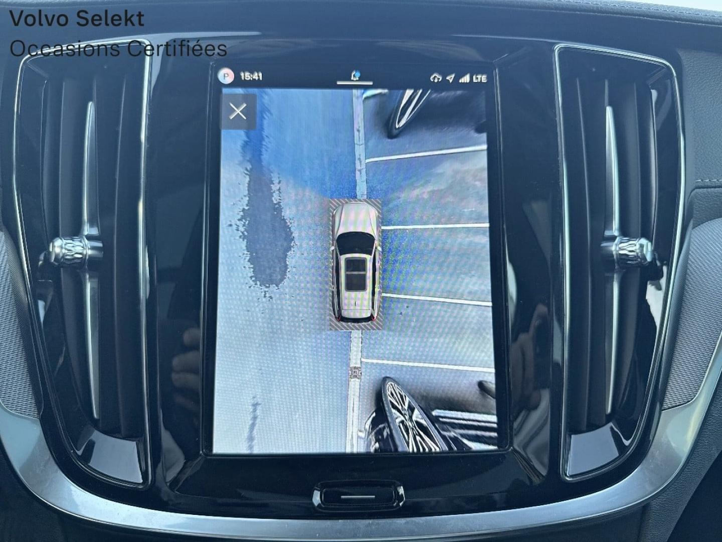 Image VOLVO V60 B4 197ch Ultra Style Dark DCT 7